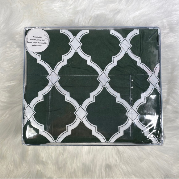 ✨FINAL STOCK✨Queen 4pc Emerald Arabesque Bedsheets - Picture 2 of 5
